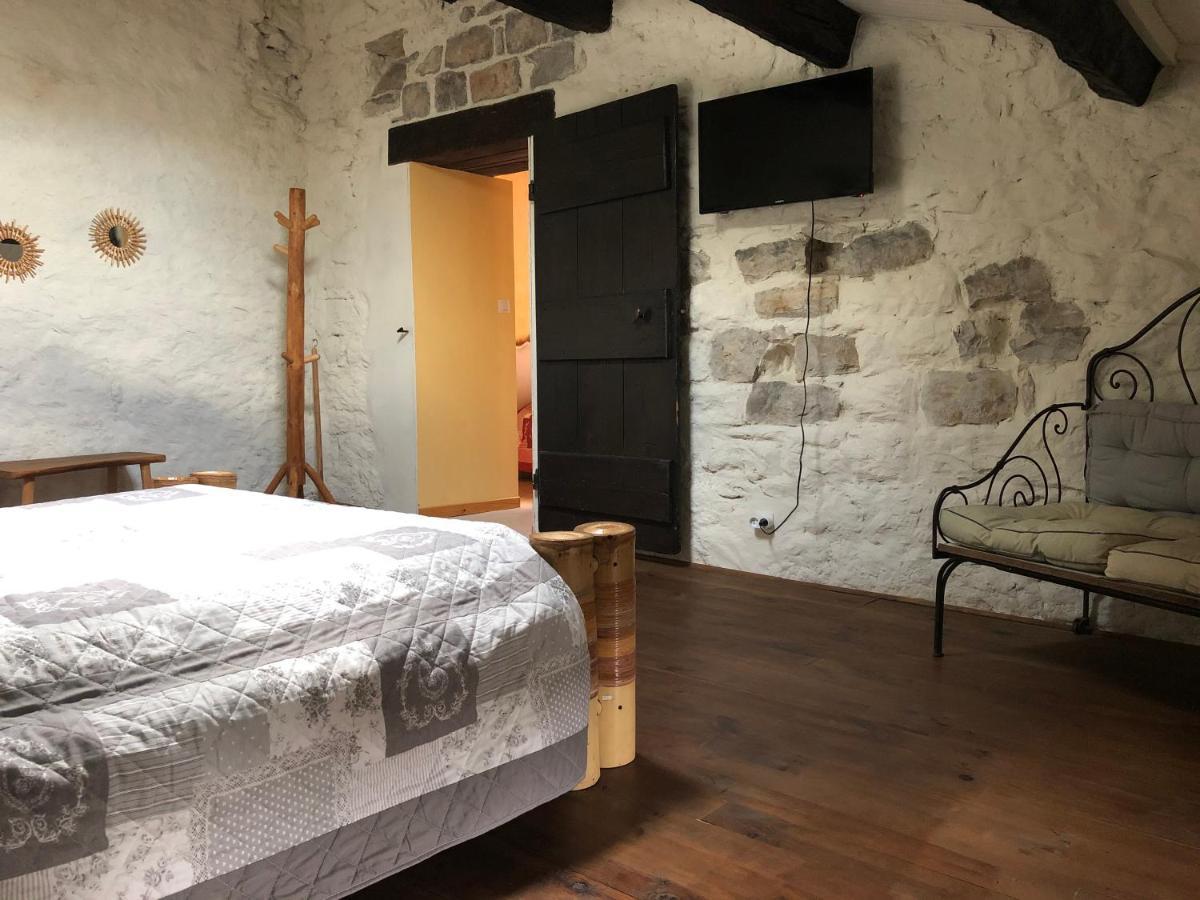 L'Apogee Bed and Breakfast Labeaume Εξωτερικό φωτογραφία